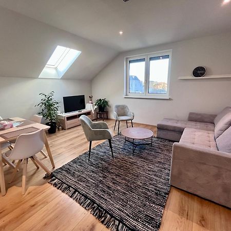 Cozy Apartment Near Vienna Airport Schwechat Εξωτερικό φωτογραφία